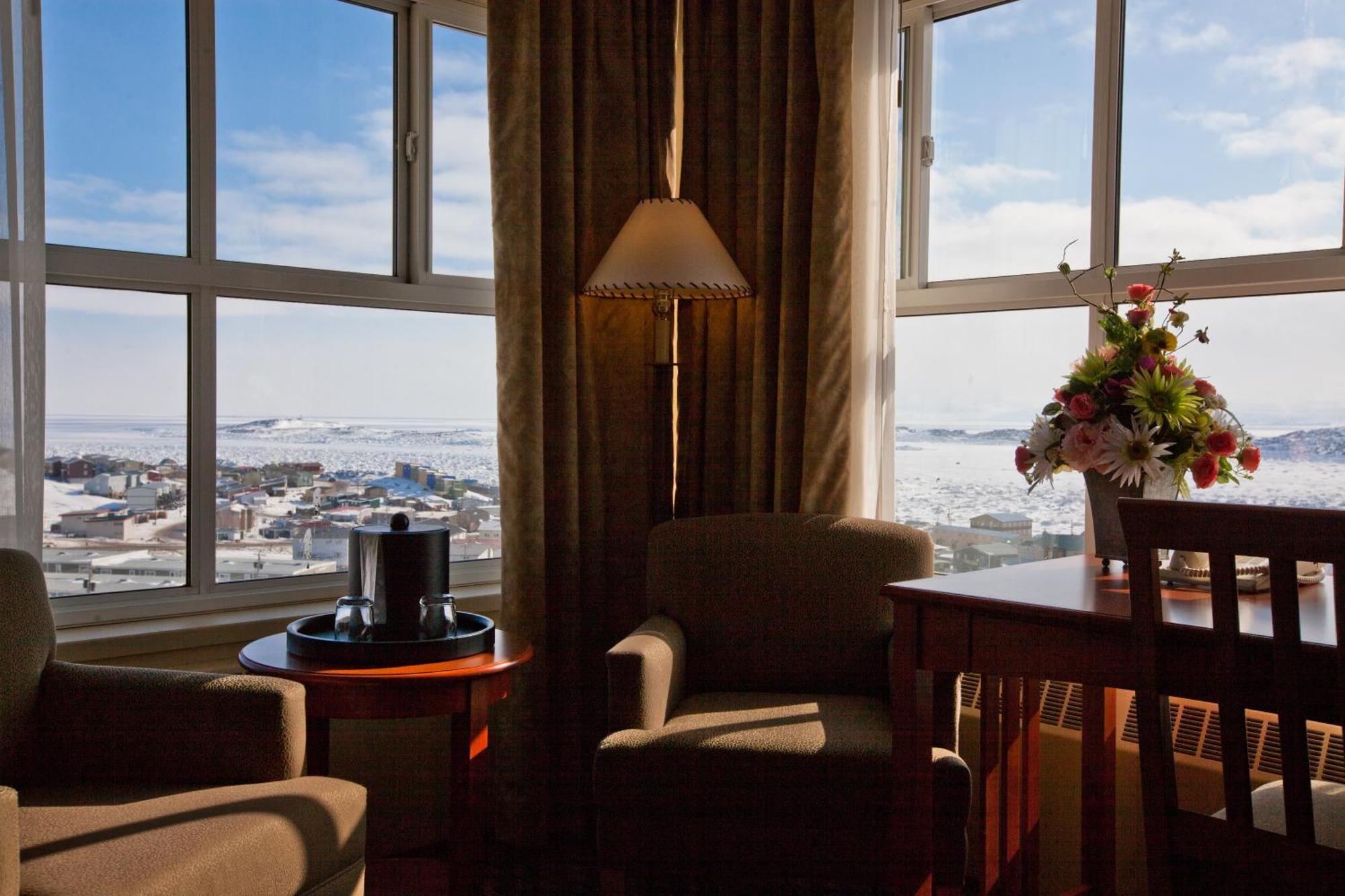 The Frobisher Inn Iqaluit Eksteriør billede